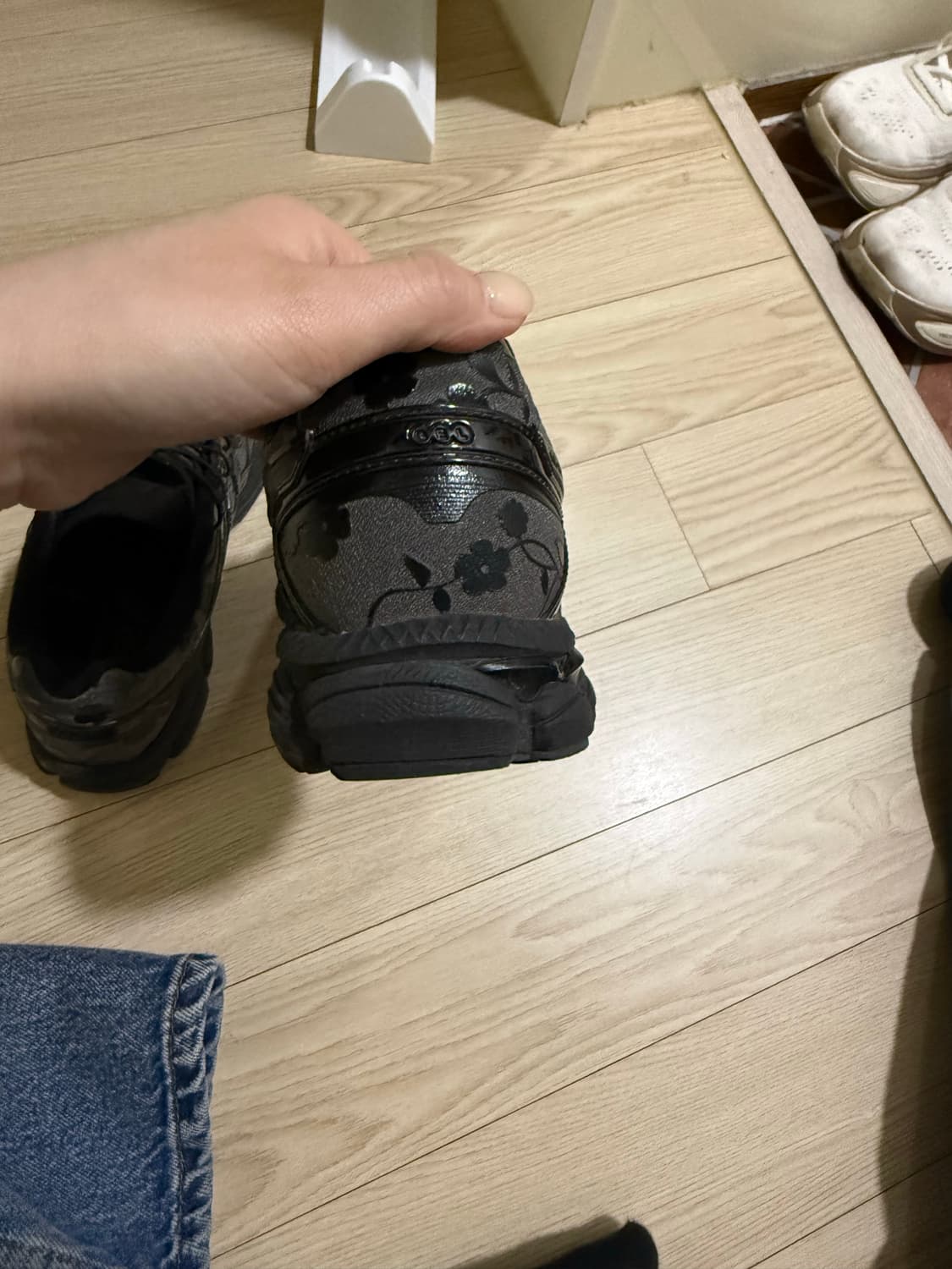 아식스 세실리아반센 젤큐뮬러스 16 (235) 상품이미지8