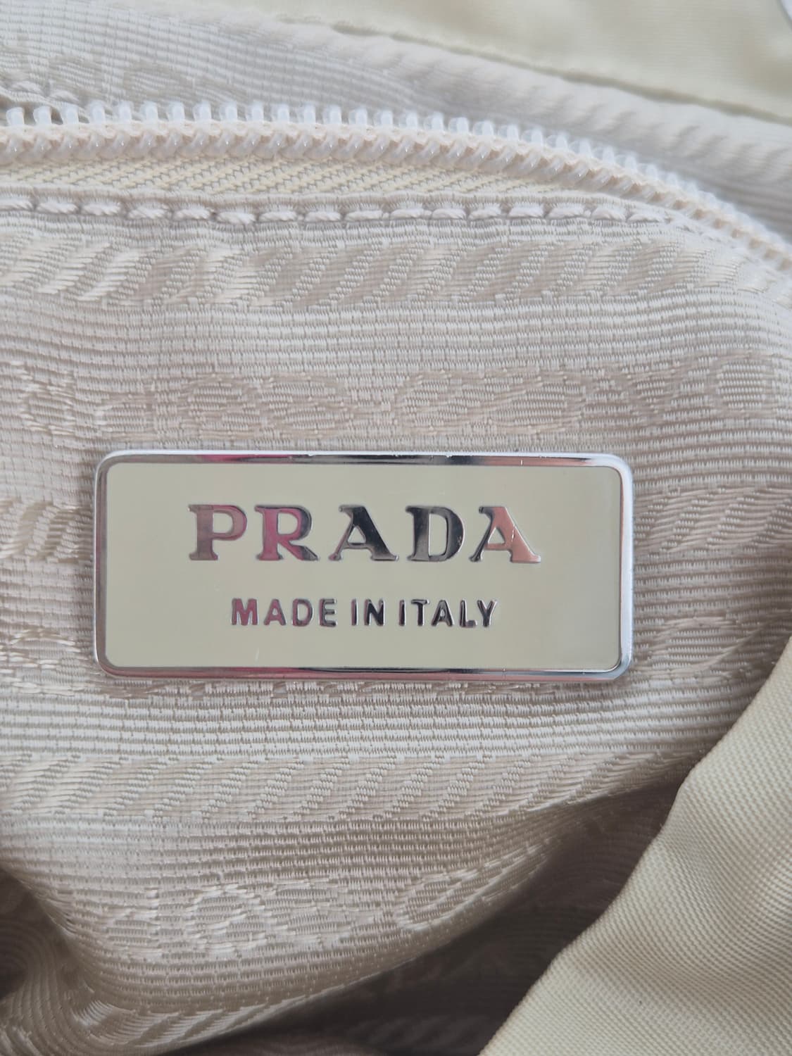 프라다 나일론 스몰백팩 상품이미지7