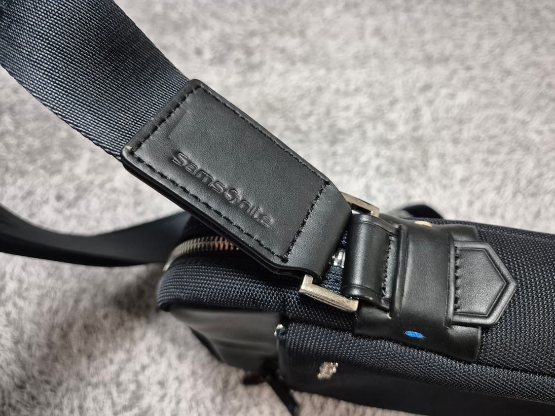 샘소나이트 크로스백 상품이미지6