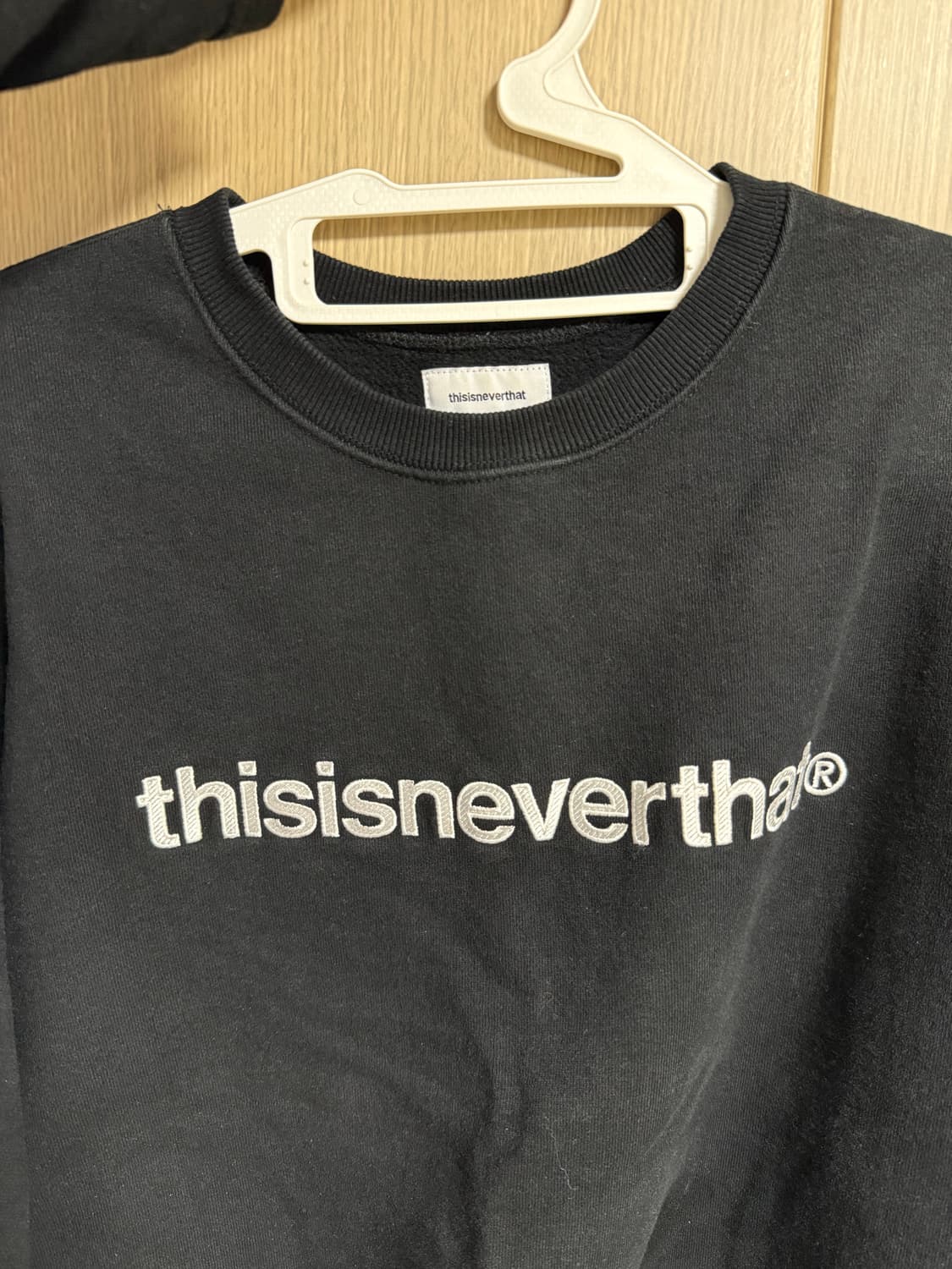 디스이즈네버댓 맨투맨 상품이미지1