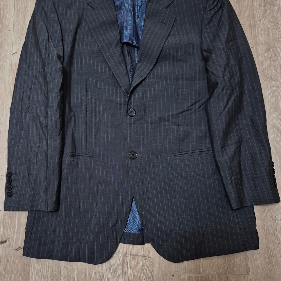 지방시 멘 클래식 모직 싱글 블레이저 정장자켓 (39R) 상품이미지3