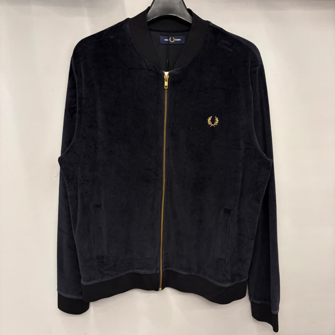 프레드페리 블랙 벨루어 봄버 자켓 L 상품이미지1