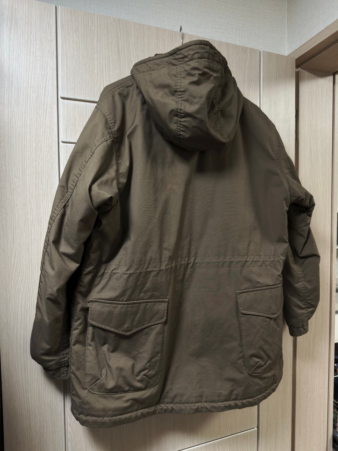 유니클로 x 엔지니어드 가먼츠 퍼프테크 유틸리티 자켓 브라운 상품이미지3