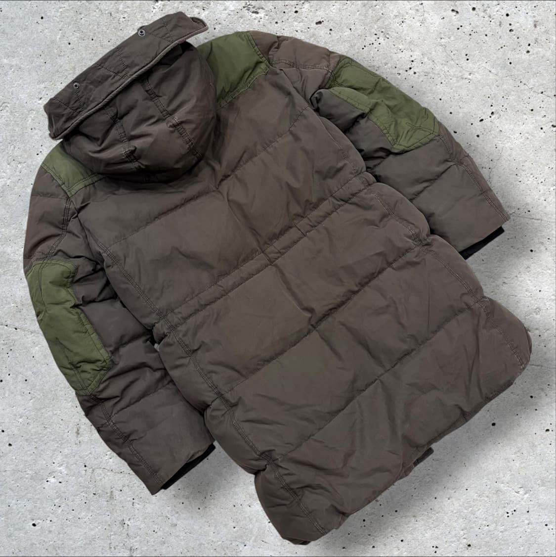 [100] 13FW CP컴퍼니 고글 다운 패딩 점퍼 브라운 카키 D535 상품이미지2