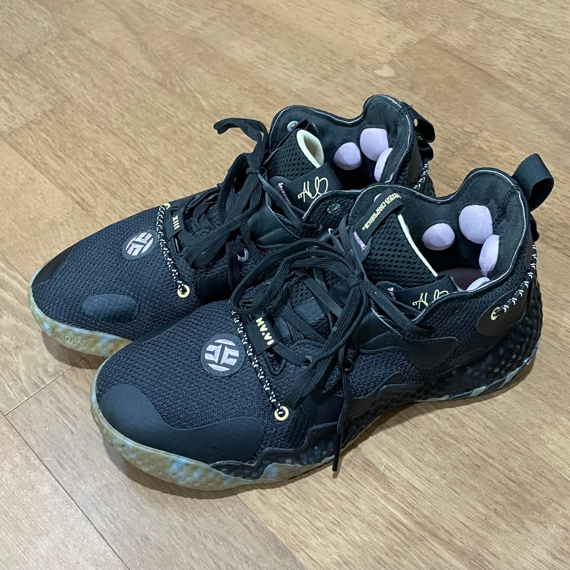 아디다스 하든 Vol. 6 올블랙 농구화 265-270 상품이미지3