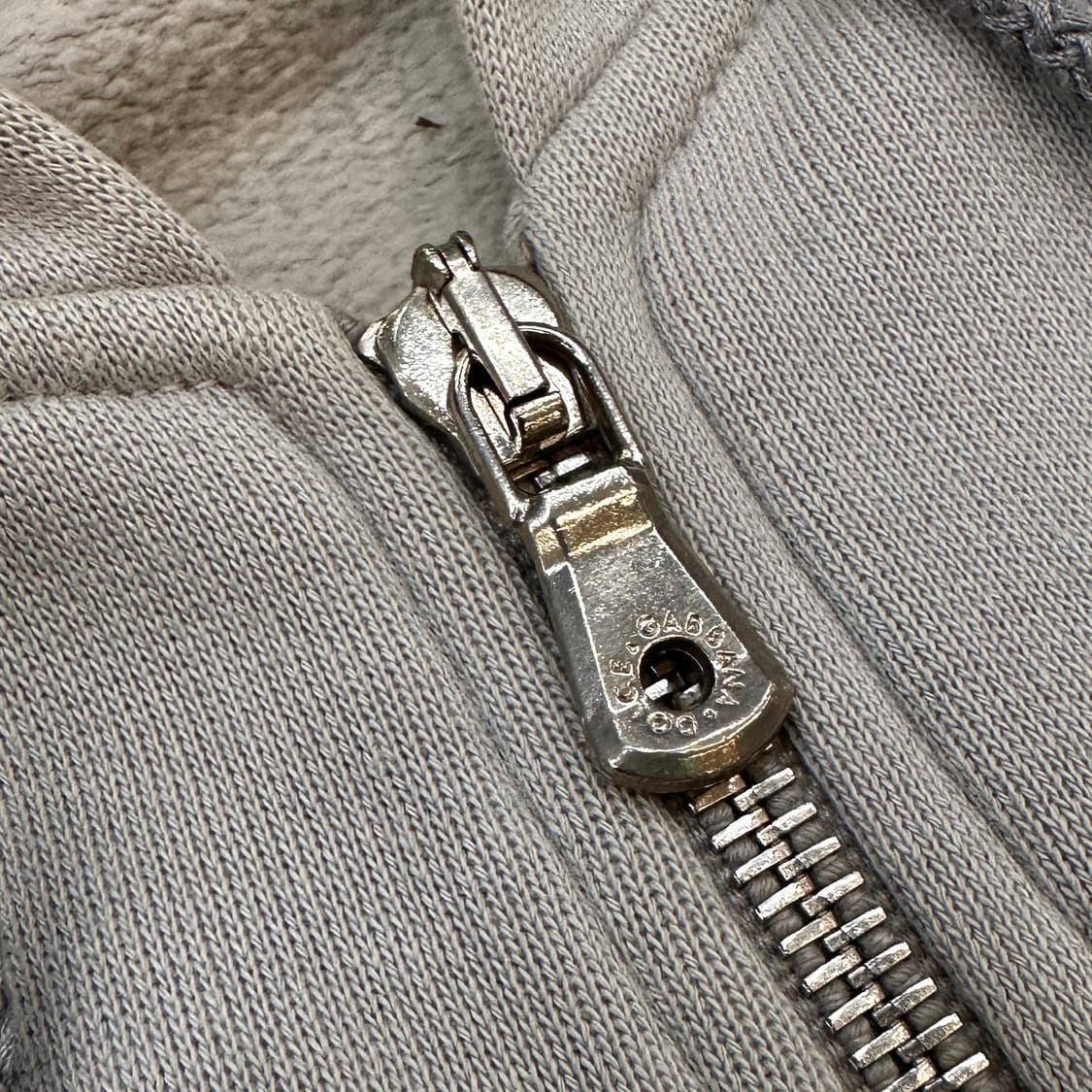 돌체앤가바나 슬리브 로고 후드집업 상품이미지4