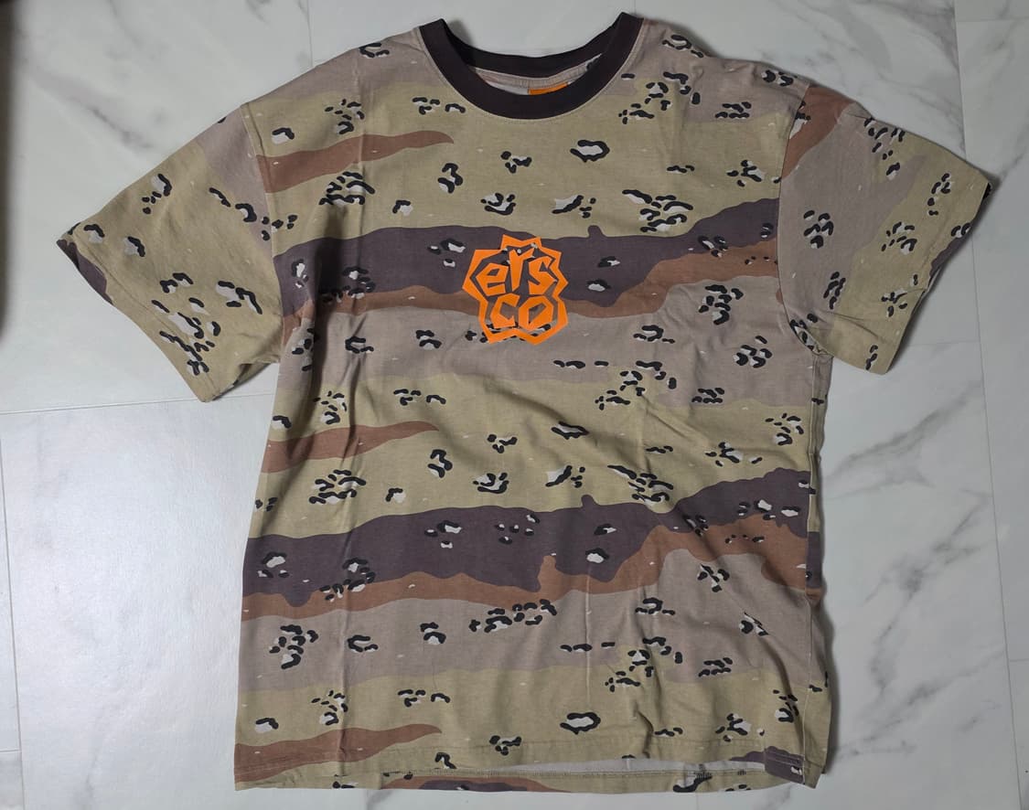 ersco 심장 로고 카모 티셔츠 브라운 2사이즈 상품이미지1