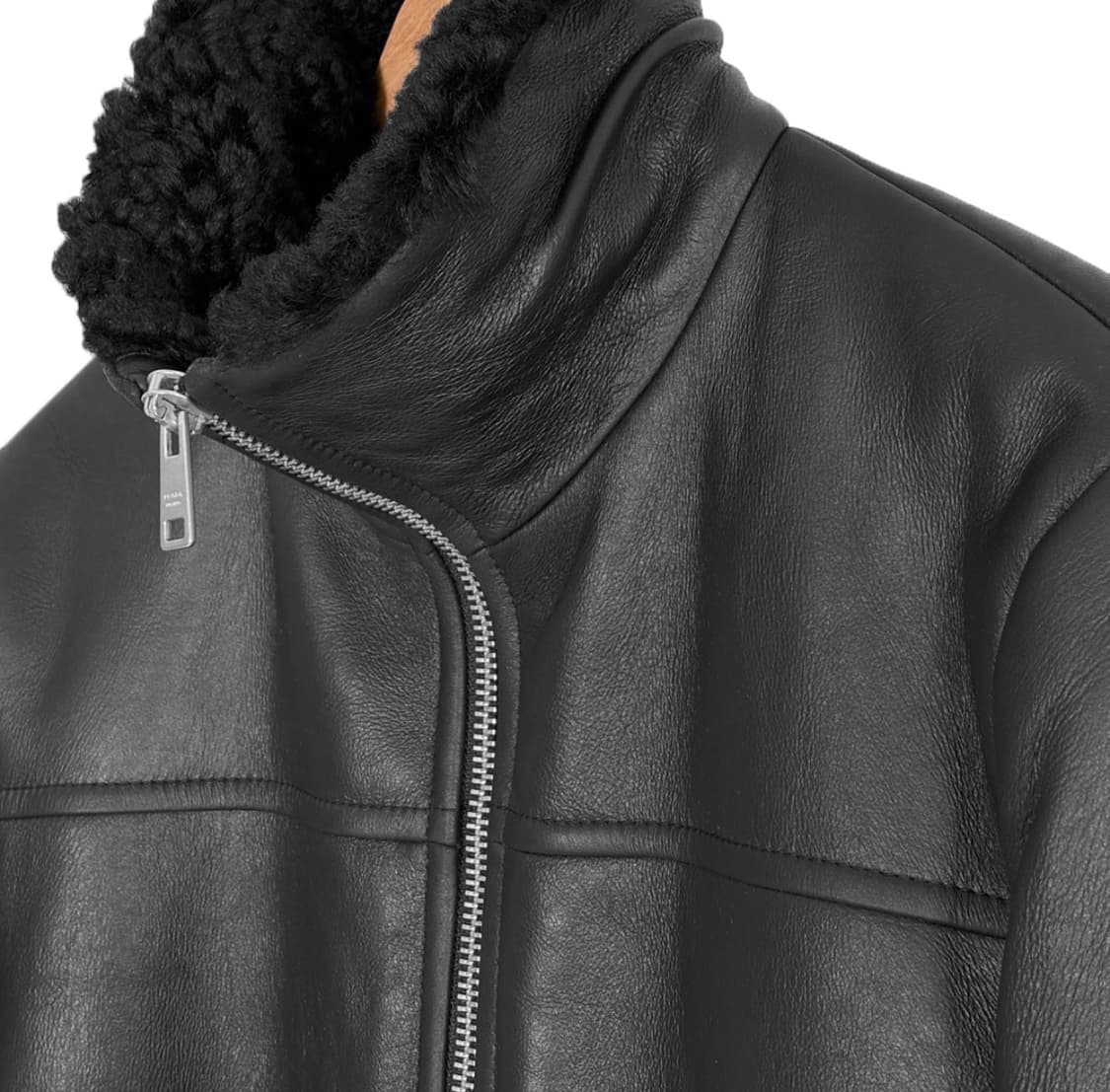 [46] 프라다 남성 삼각로고 시어링 트리밍 레더 봄버 무스탕 자켓 블랙 상품이미지4