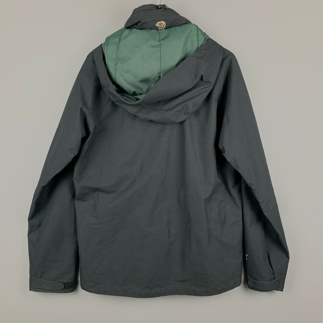 마운틴 하드웨어 고어텍스 블랙 바람막이 자켓 상품이미지3