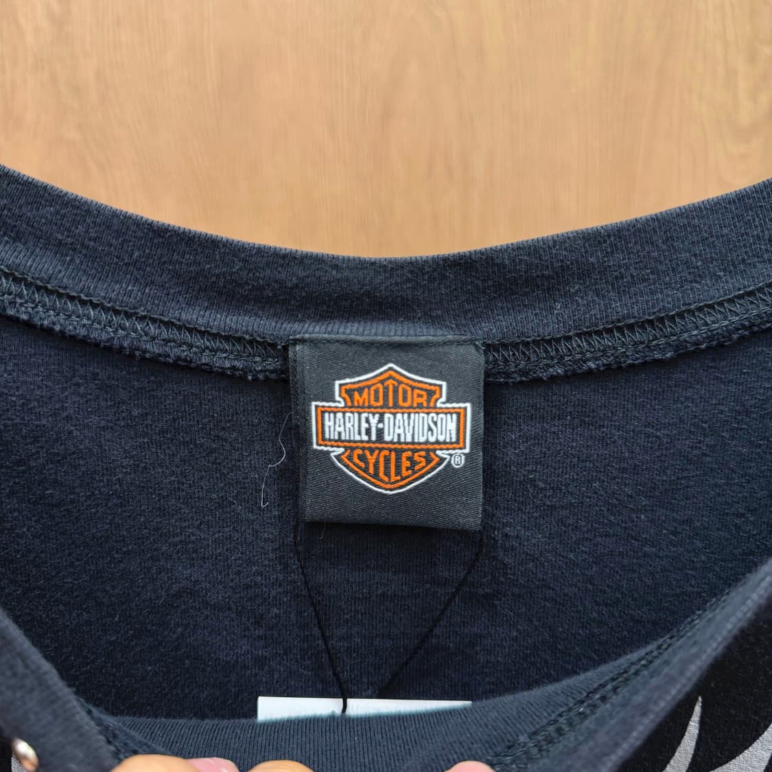 할리데이비슨 슬리브리스 티셔츠 이글 로고 프린팅 메탈 스터드 디테일 블랙 상품이미지7