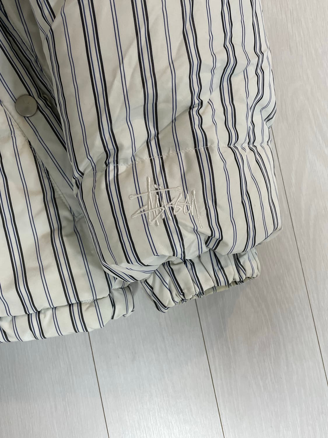 스투시 패딩 m 상품이미지3