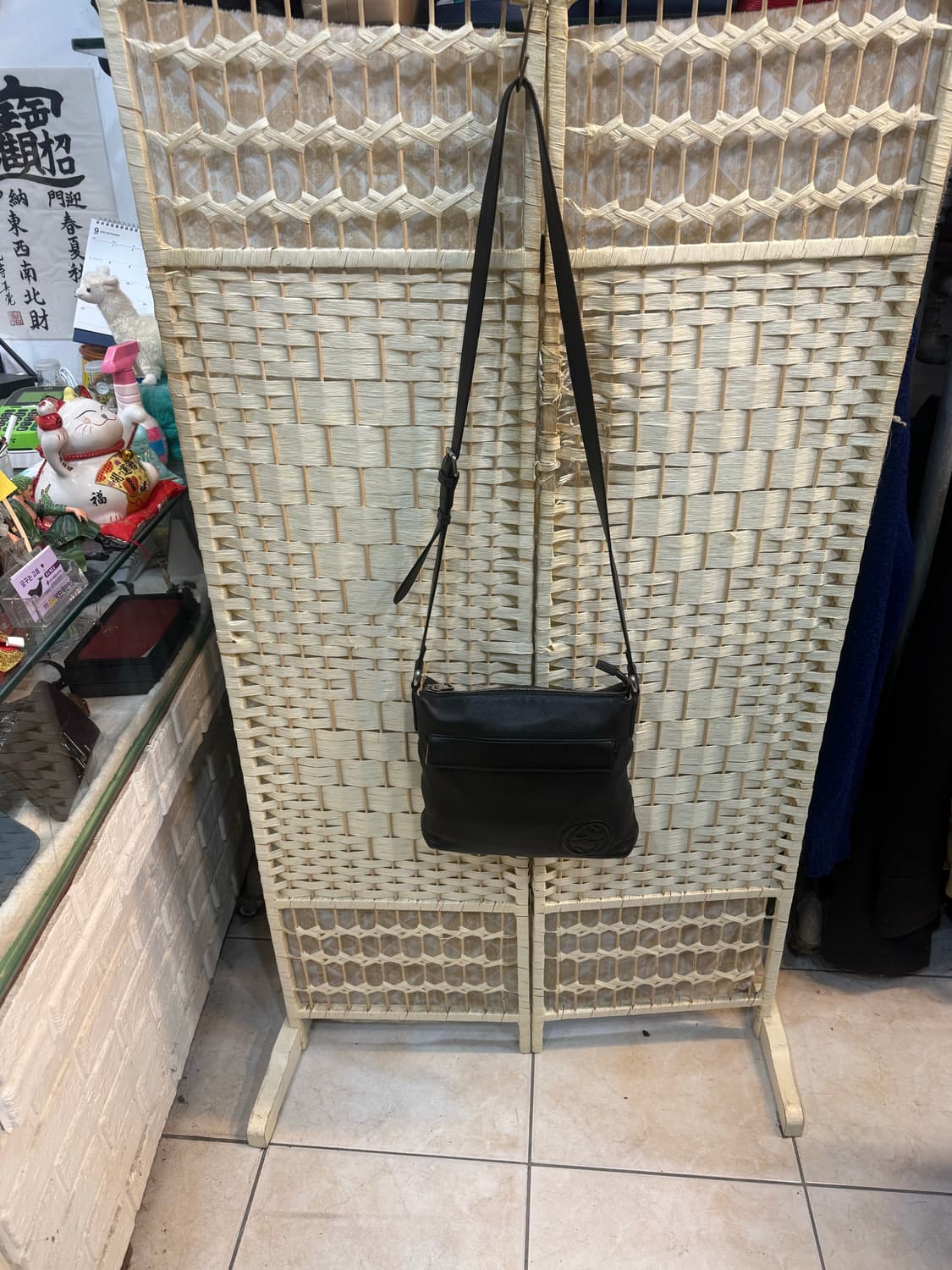 정품 구찌 인터로킹 G 크로스백 팝니다 상품이미지1