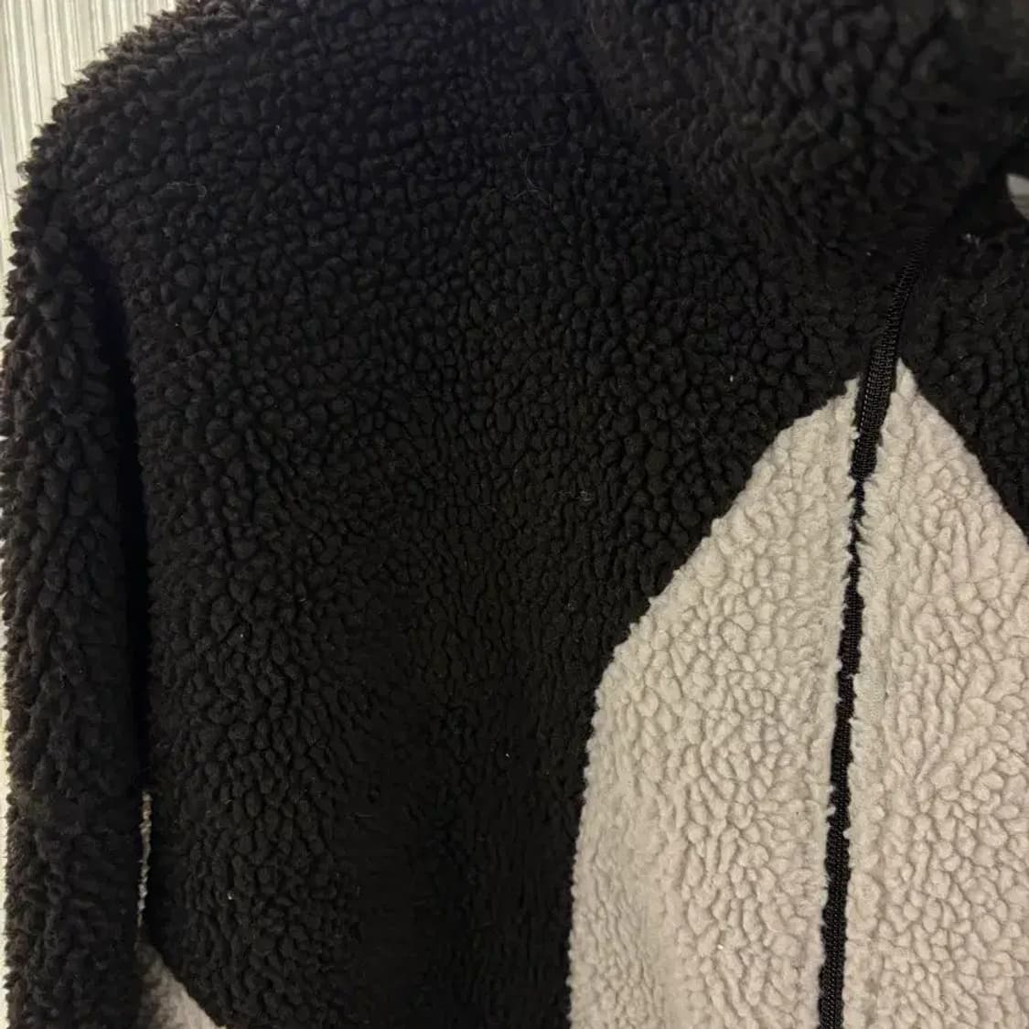 Adidas sherpa jacket black L 상품이미지3