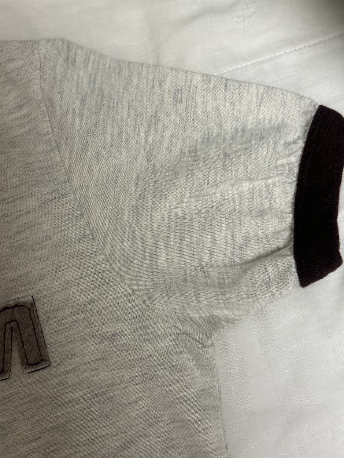 아캄 Logo Patch Ringer Top (Brown) 상품이미지5