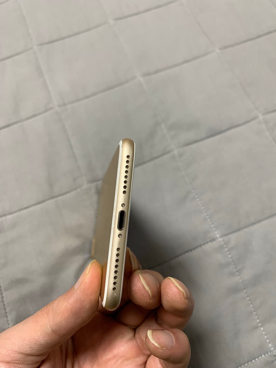 아이폰7플러스32GB골드 A급 상품이미지4