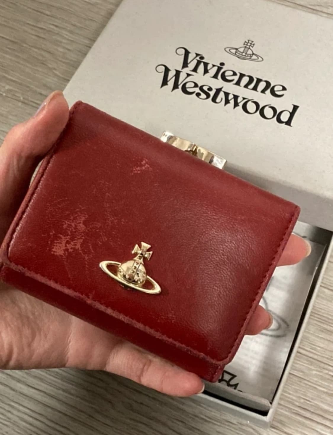 비비안웨스트우드 나파 스몰 레더 반지갑 오알비 금장 레드 삼단 상품이미지7