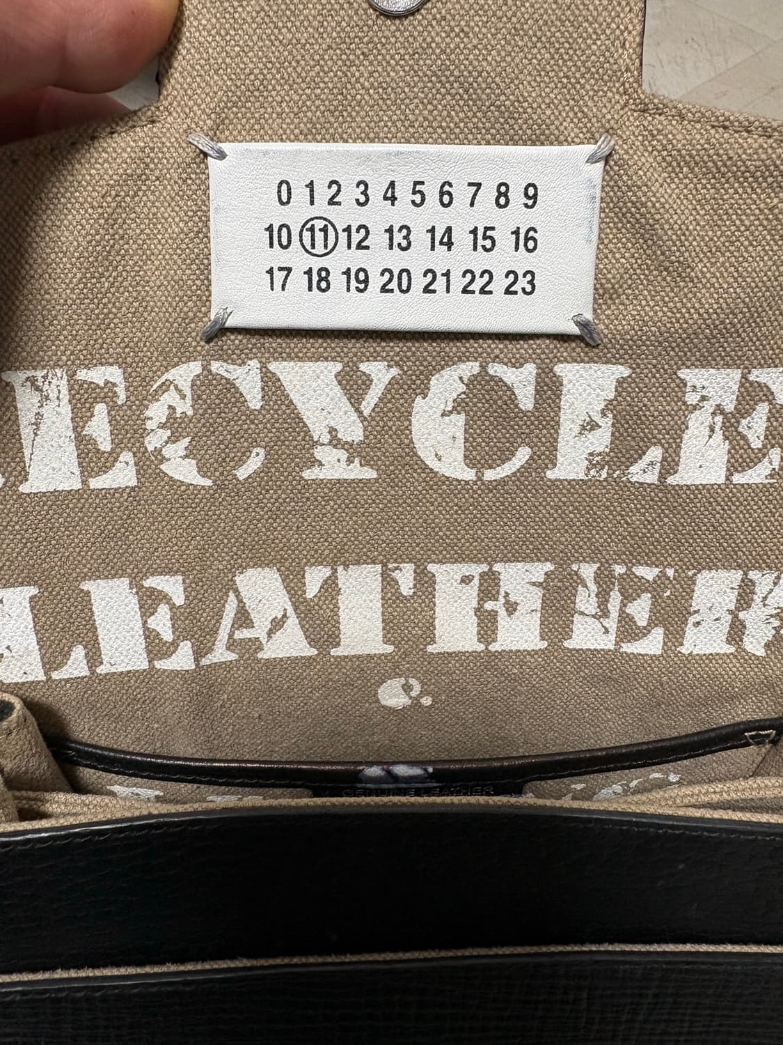 마르지엘라 레더박스백 상품이미지6