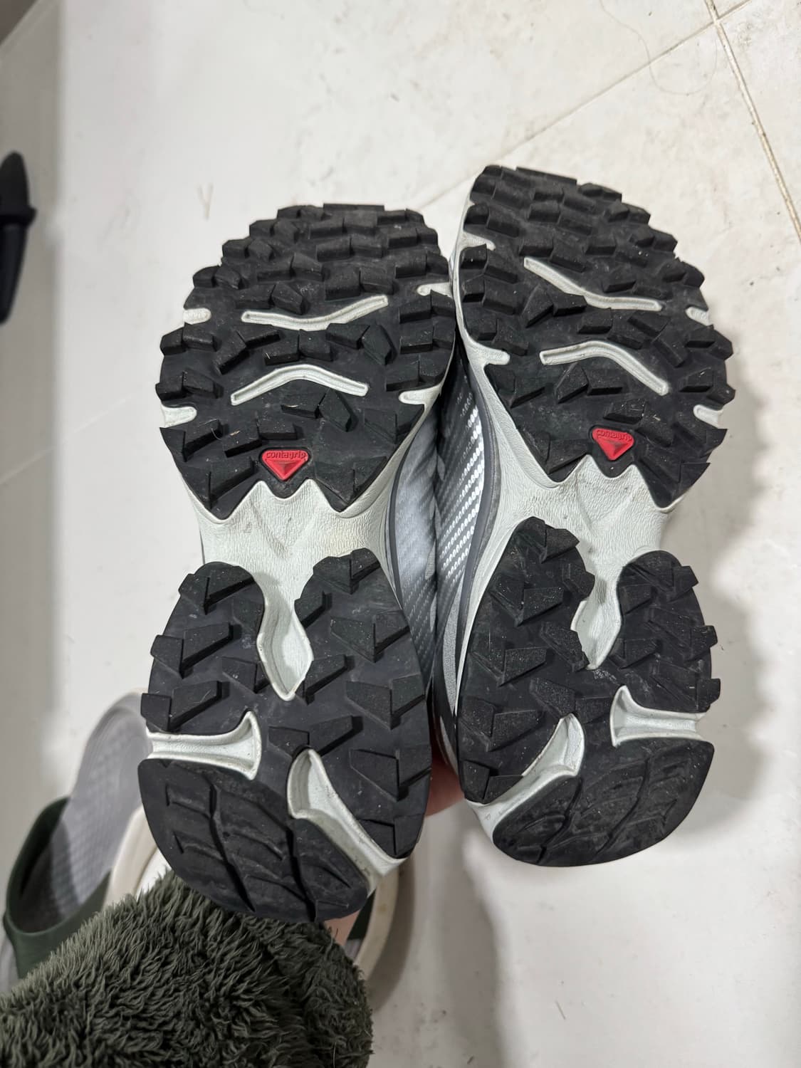 살로몬 XT-4 샤크스킨 260(크림발) 박스 보유 중 265 교환 가능 상품이미지3