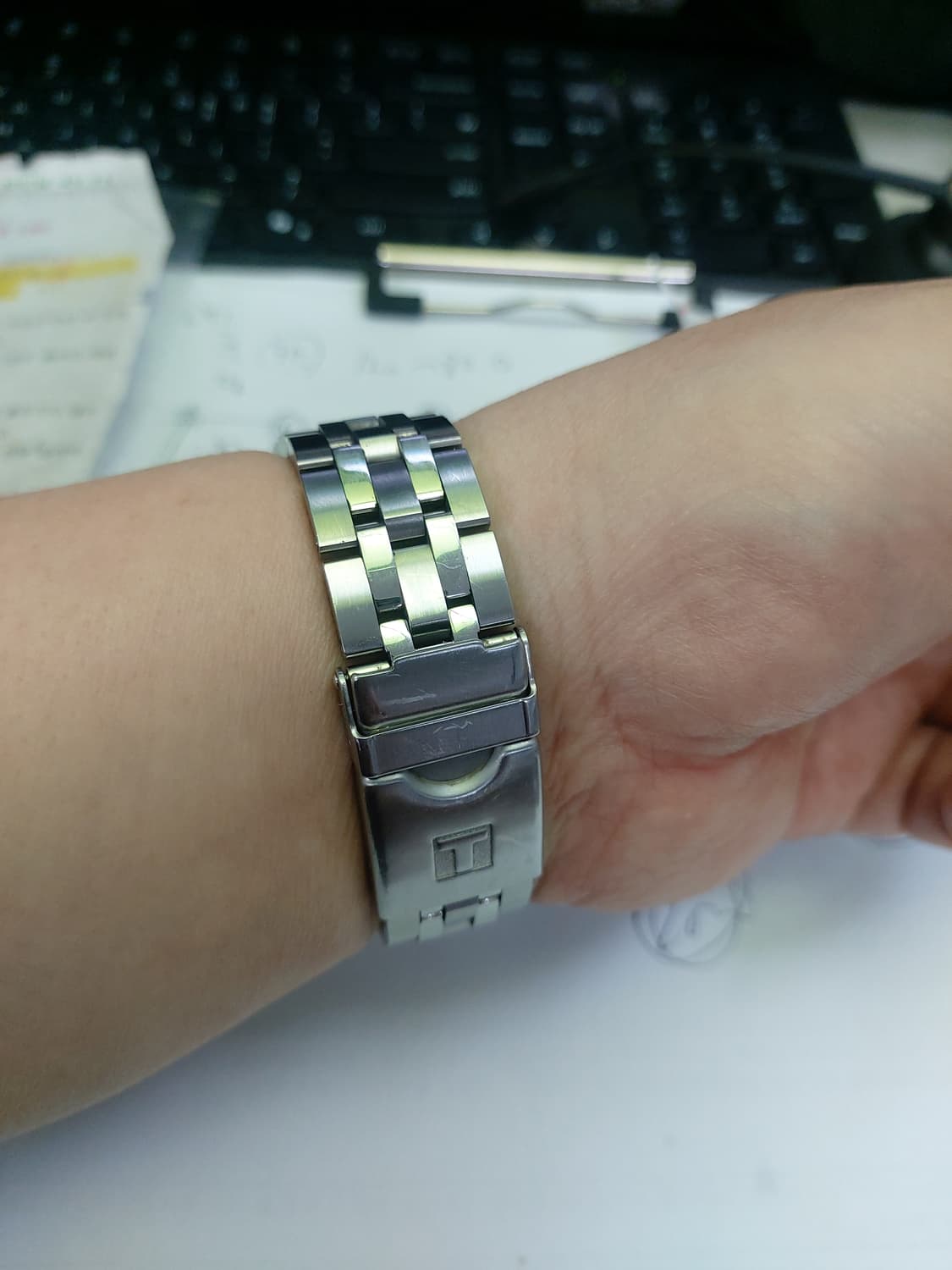 깔끔한 티쏘 prc200 은판 시계 상품이미지5