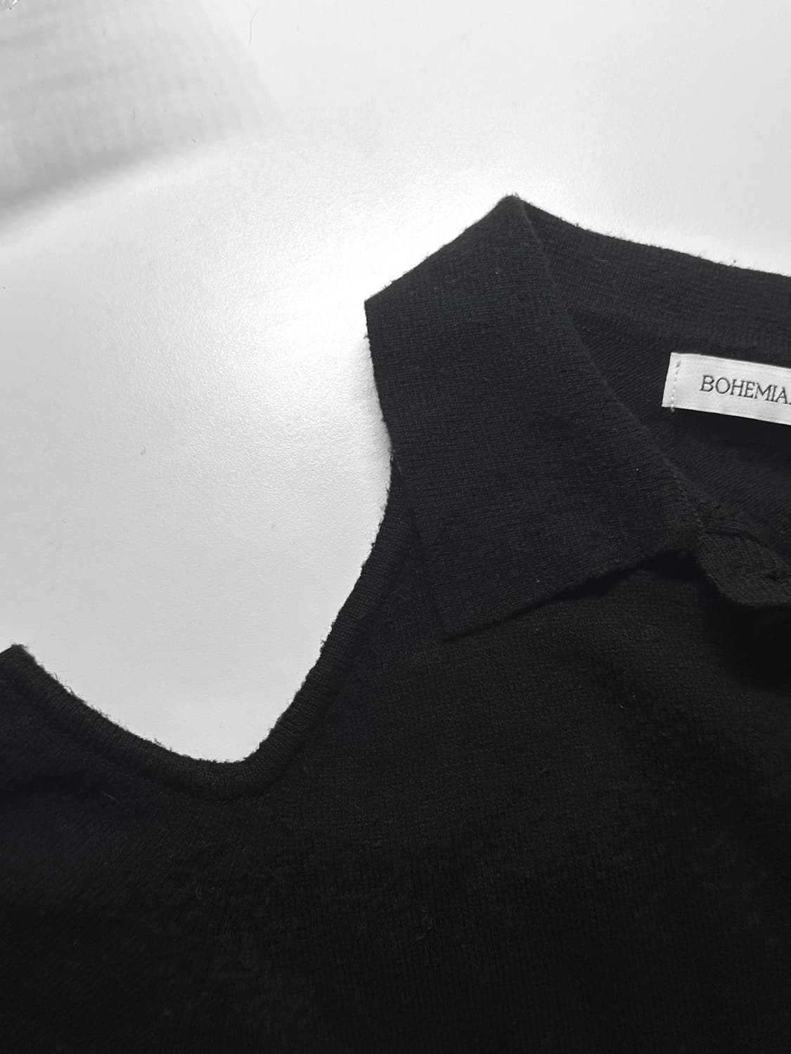 보헤미안 서울 숄더 홀 니트 가디건 티 블랙 상품이미지2