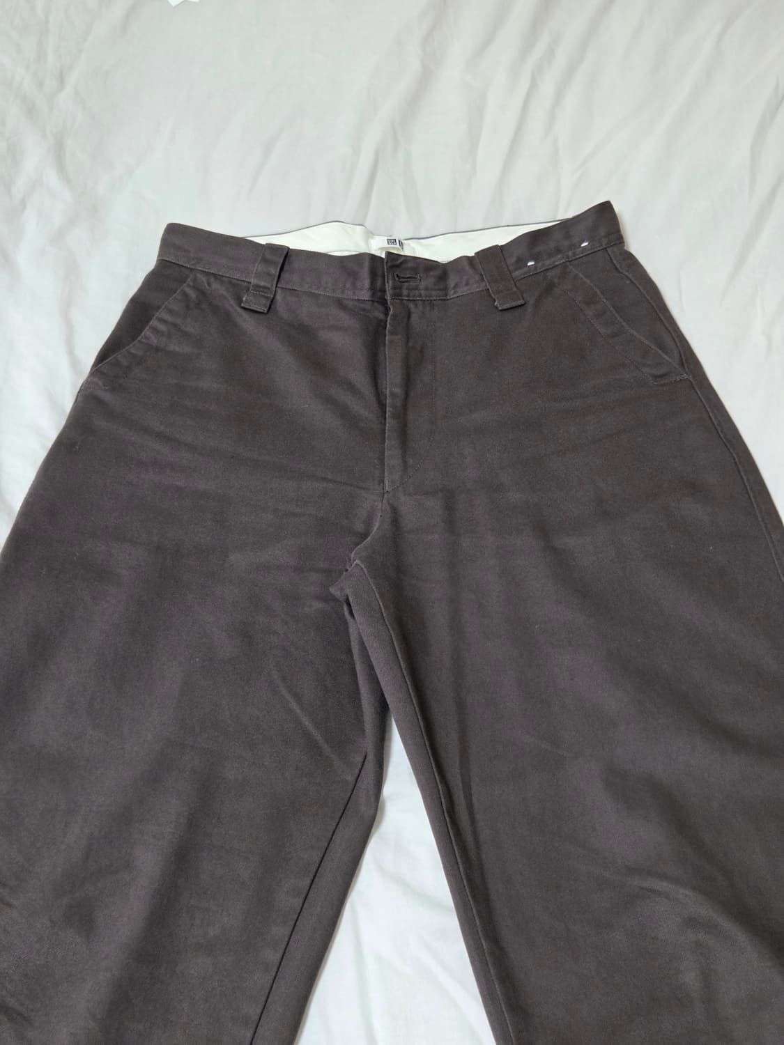 유니클로 U 와이드핏치노 다크브라운 76 상품이미지3