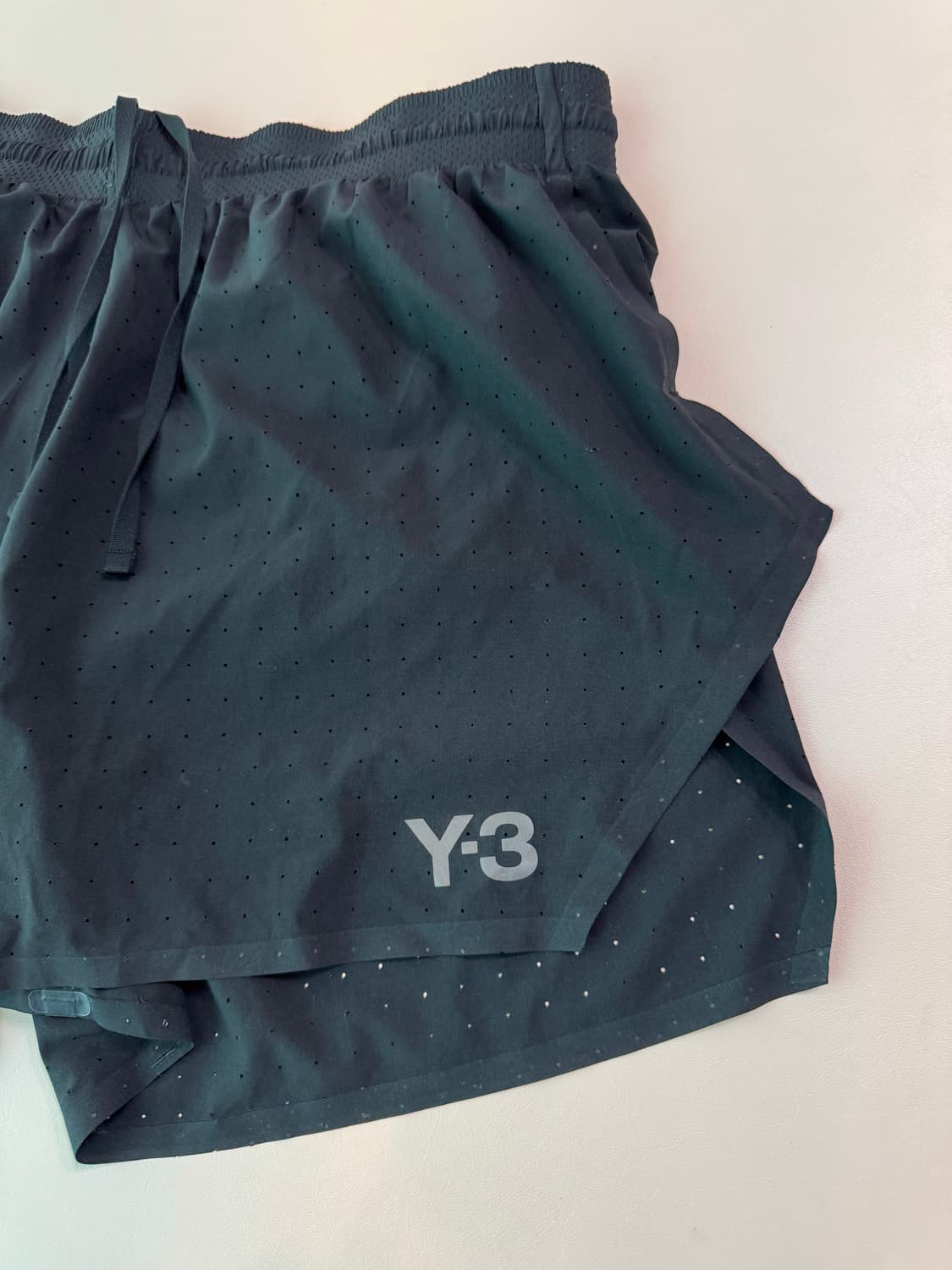 아디다스 Y-3 5인치 러닝 쇼츠 M(JN4887) 상품이미지4