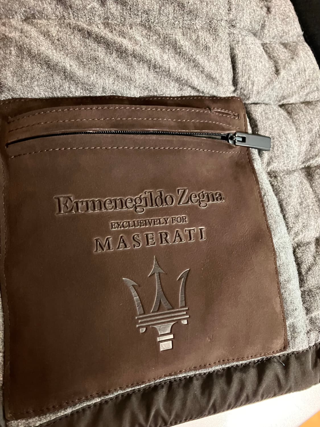 제냐 마세라티 가죽 패딩 베스트 상품이미지6