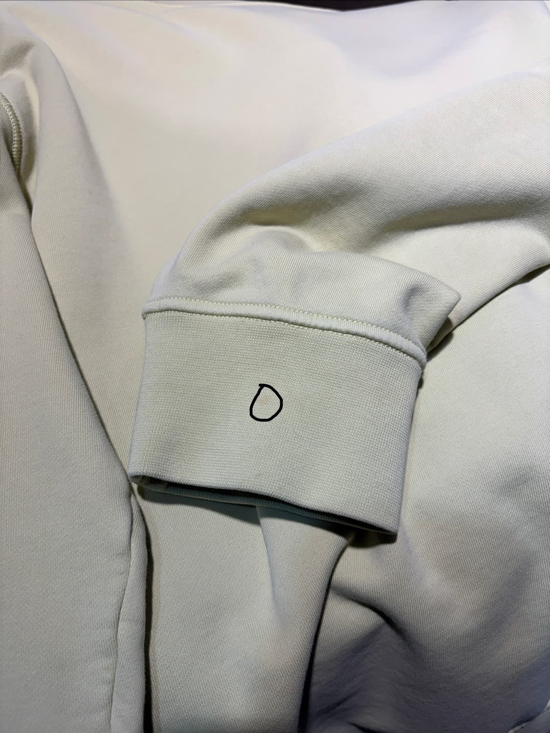 스톤 아일랜드 와펜 스웻 셔츠 상품이미지5