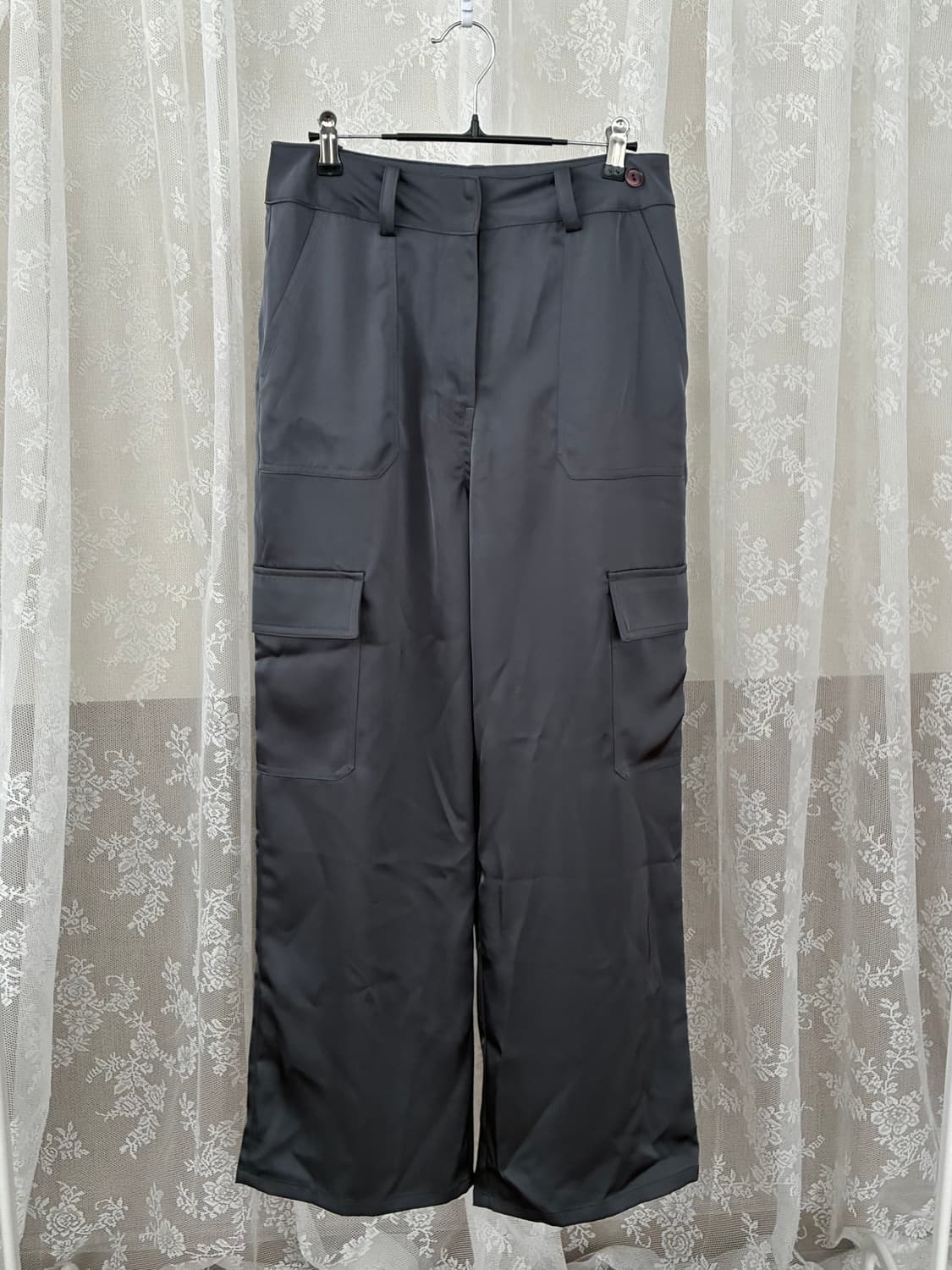 S) 로씨로씨 새틴 카고 팬츠 차콜 상품이미지1