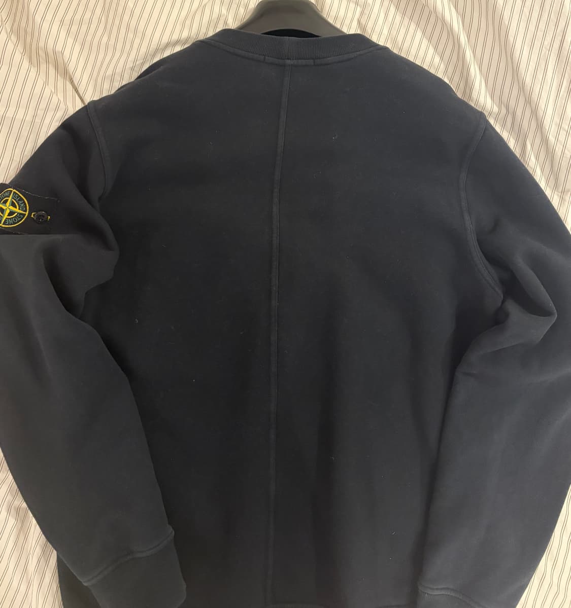 스톤아일랜드 블랙M 맨투맨 기모 상품이미지3