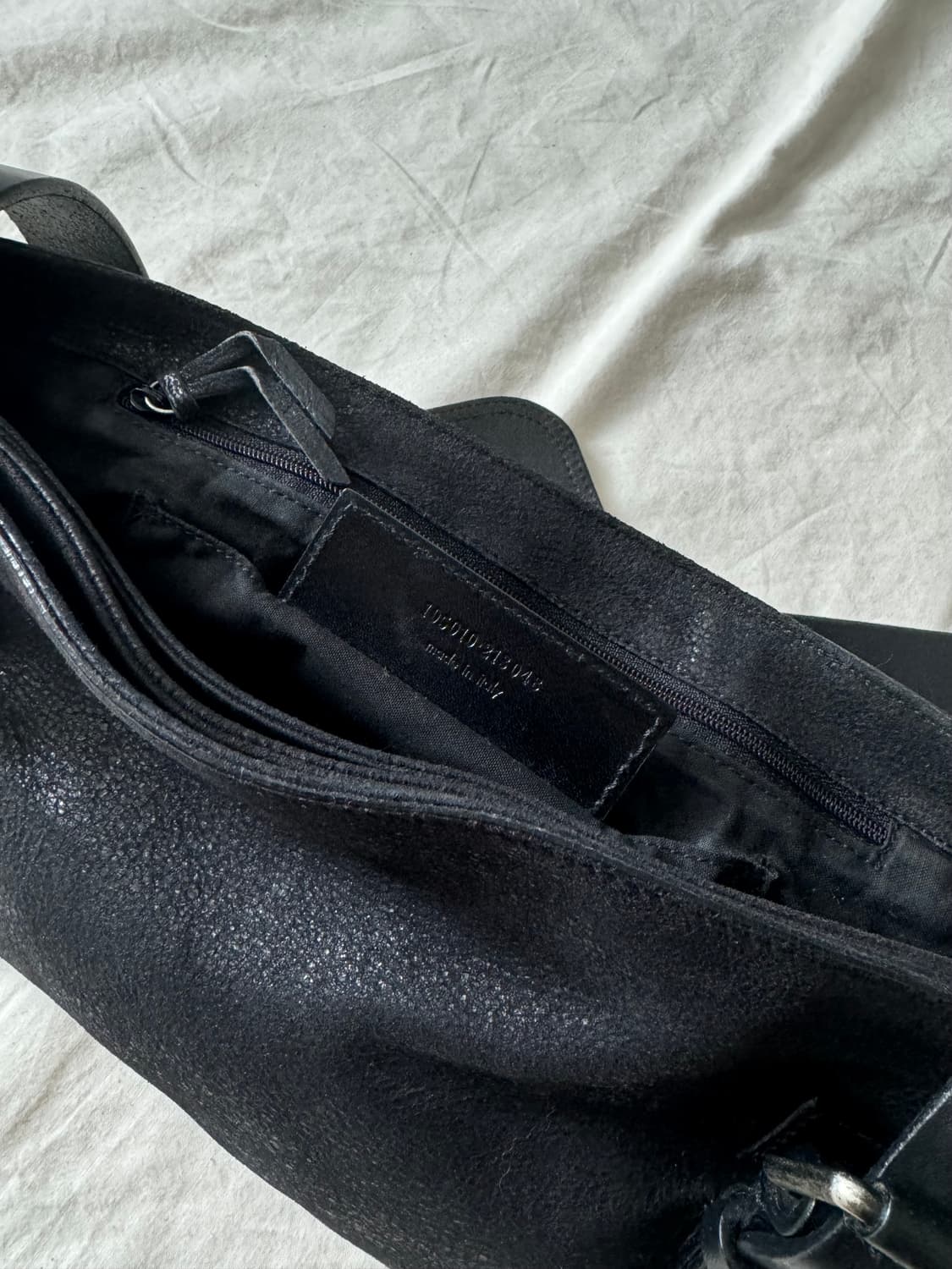 Balanciaga Suede Shoulder Bag 상품이미지4