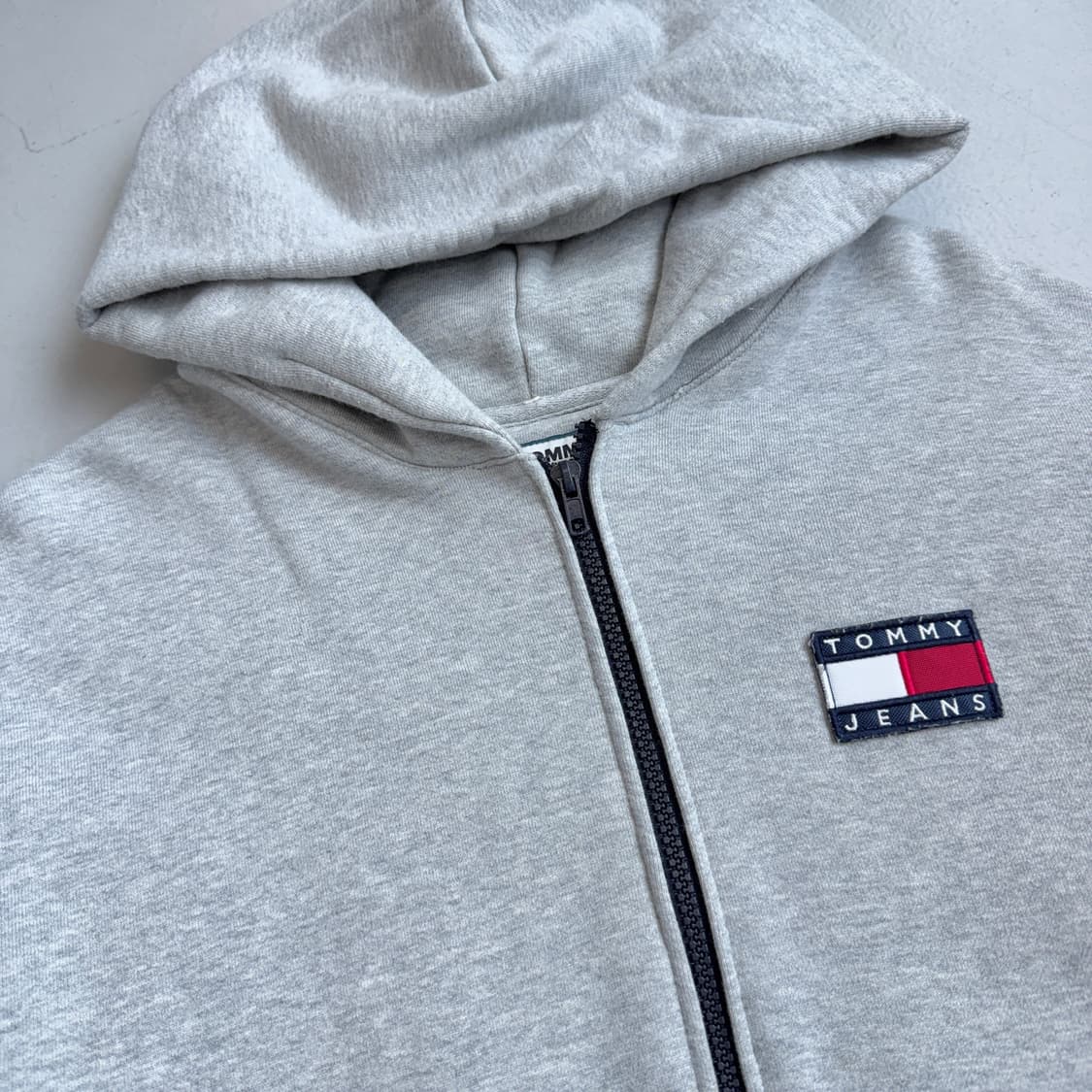 타미힐피거 스몰로고 후드집업 그레이 상품이미지3