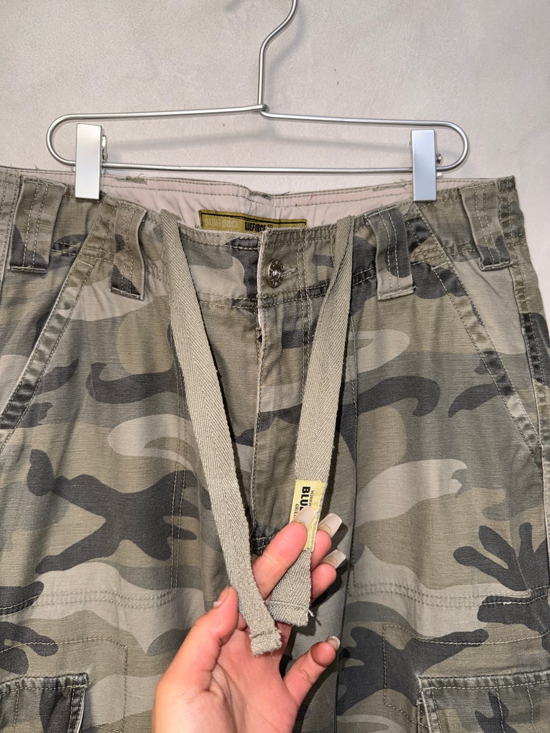 Ash khaki camouflage multi pocket 카고팬츠  상품이미지4