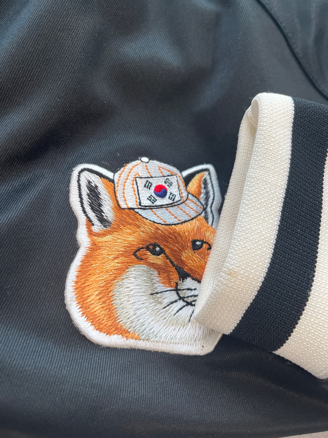 메종키츠네 국뽕 후드자켓 (바람막이) 상품이미지5