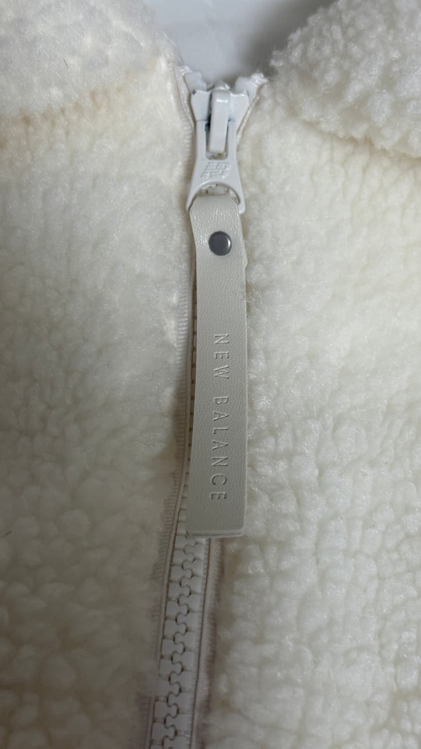 뉴발란스 플리스 크롭 투웨이 자켓 상품이미지4