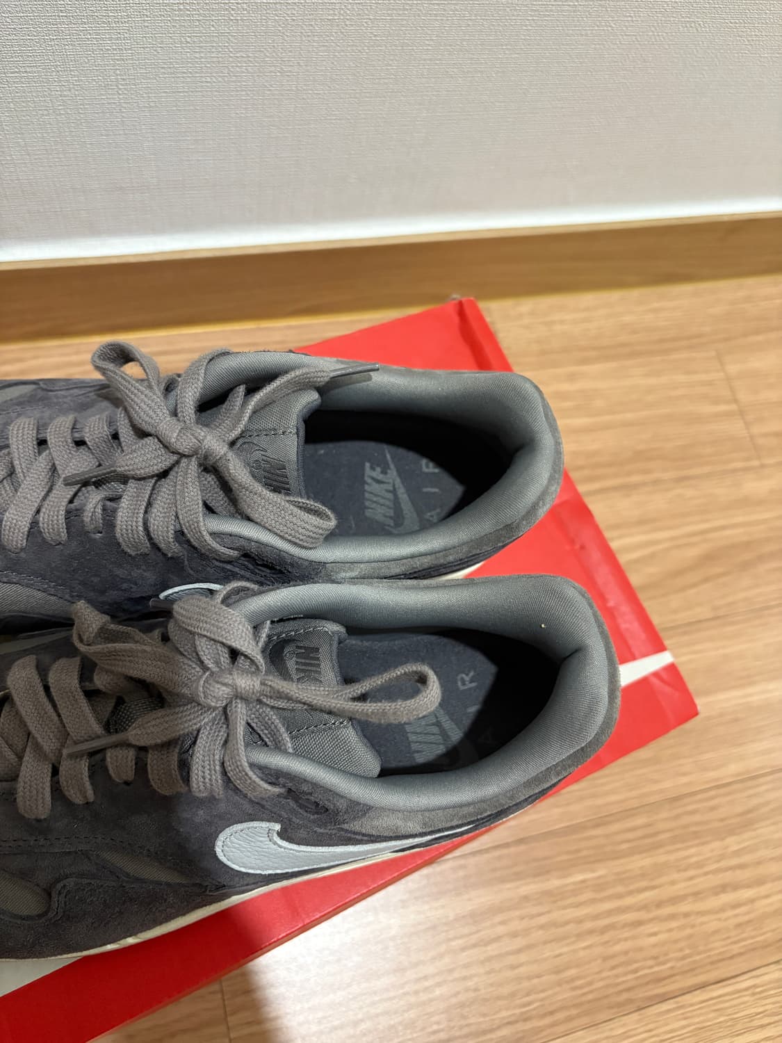 나이키 에어맥스 1 소프트 그레이 [275] 상품이미지3