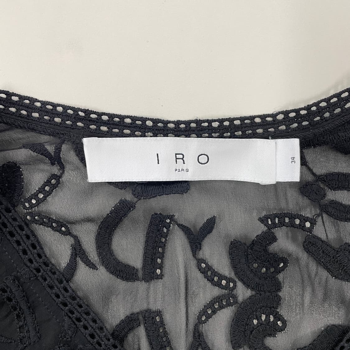 이로 투피스 블랙 레이스 펀칭 블라우스,스커트 상품이미지8