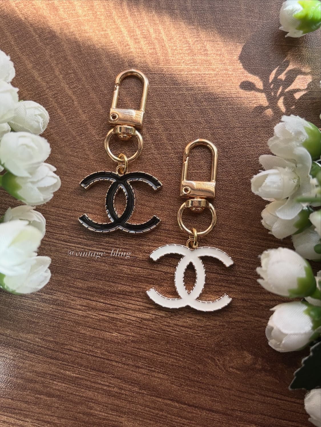 샤넬 스티치 로고 백참 키링 키체인 상품이미지1