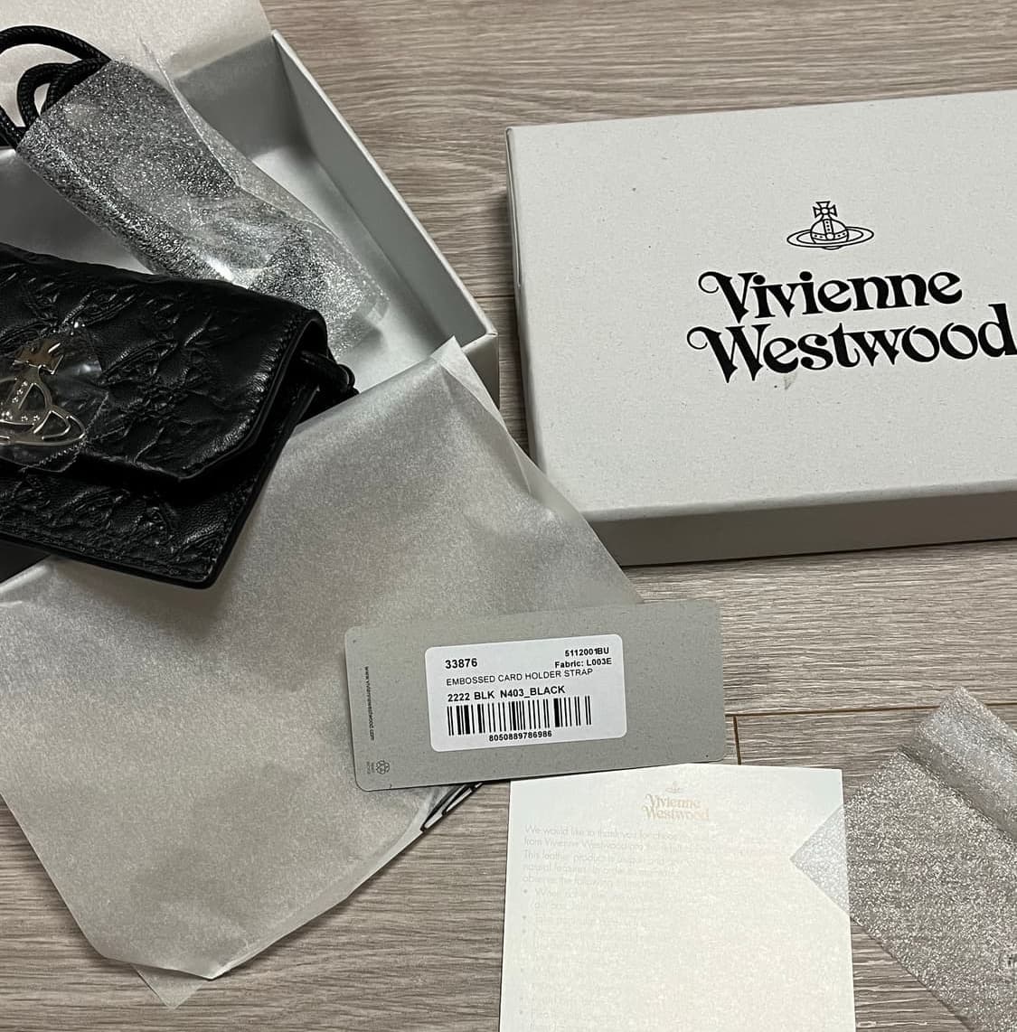 비비안웨스트우드 엠보스드 나파 스트랩 카드지갑 상품이미지3