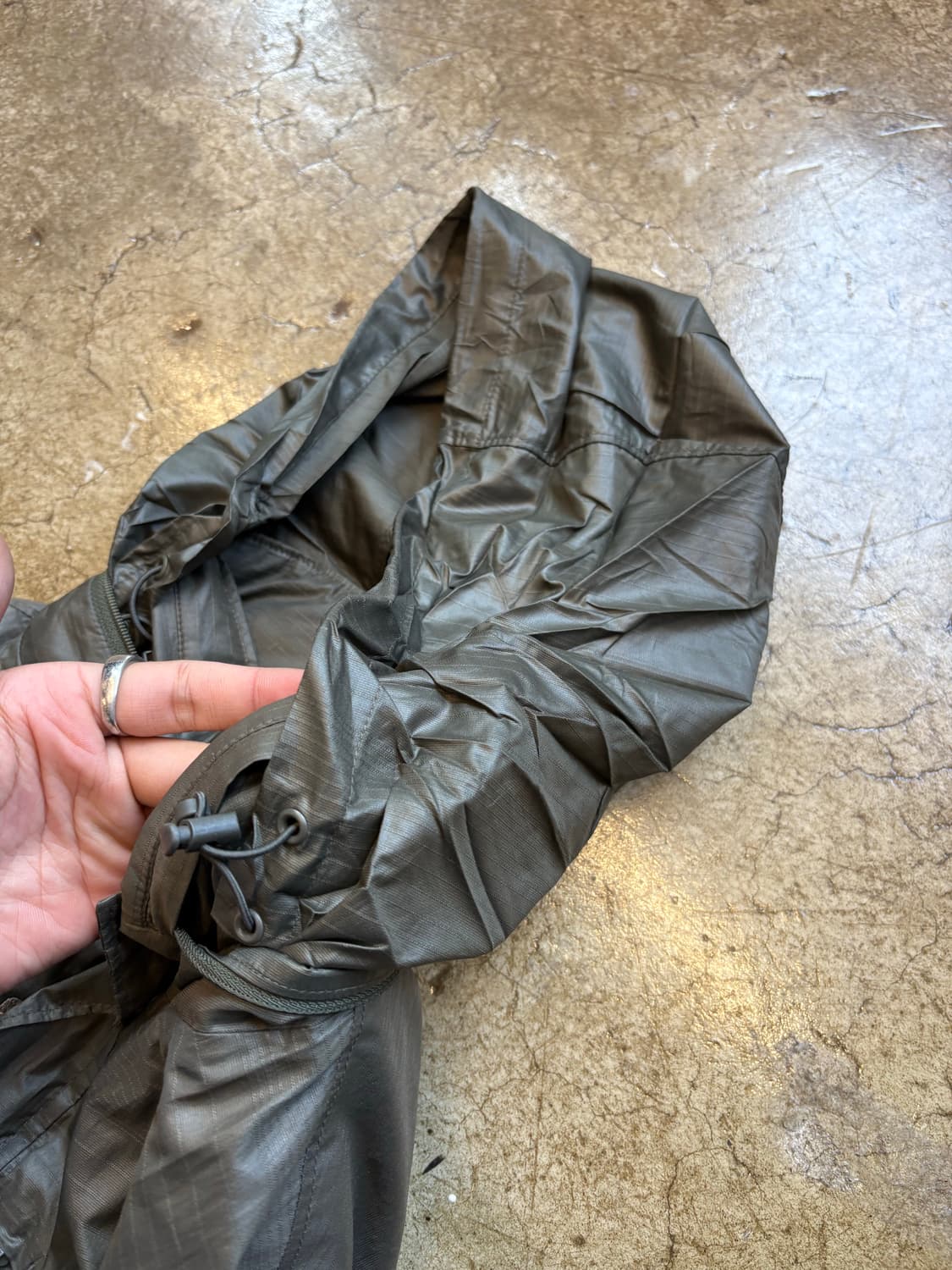 컬럼비아 올리브 나일론 바람막이 재킷 상품이미지5