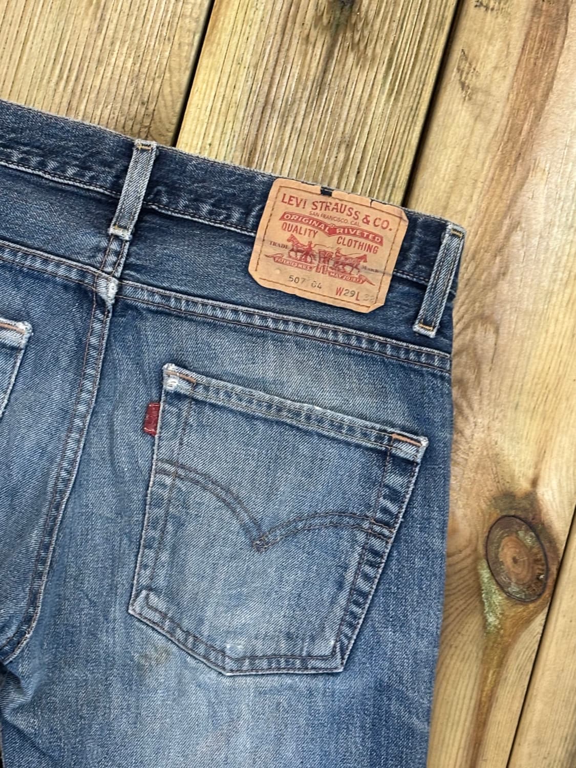 Levi’s 507 부츠컷 데님 팬츠 | 페이디드 워싱 상품이미지10