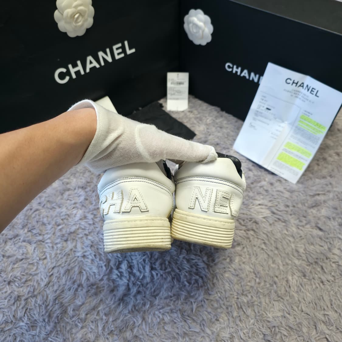 {클로젯}[37][풀구성+인보이스]샤넬 테니스 백로고 스니커즈 상품이미지7