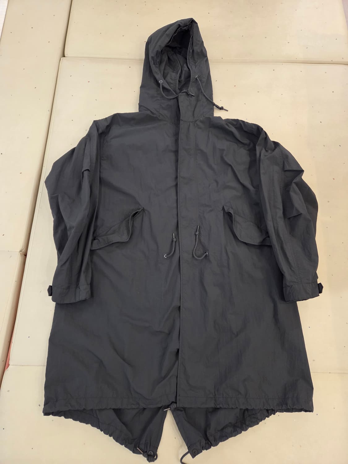 유니클로 포켓터블 피쉬테일 파카 상품이미지5