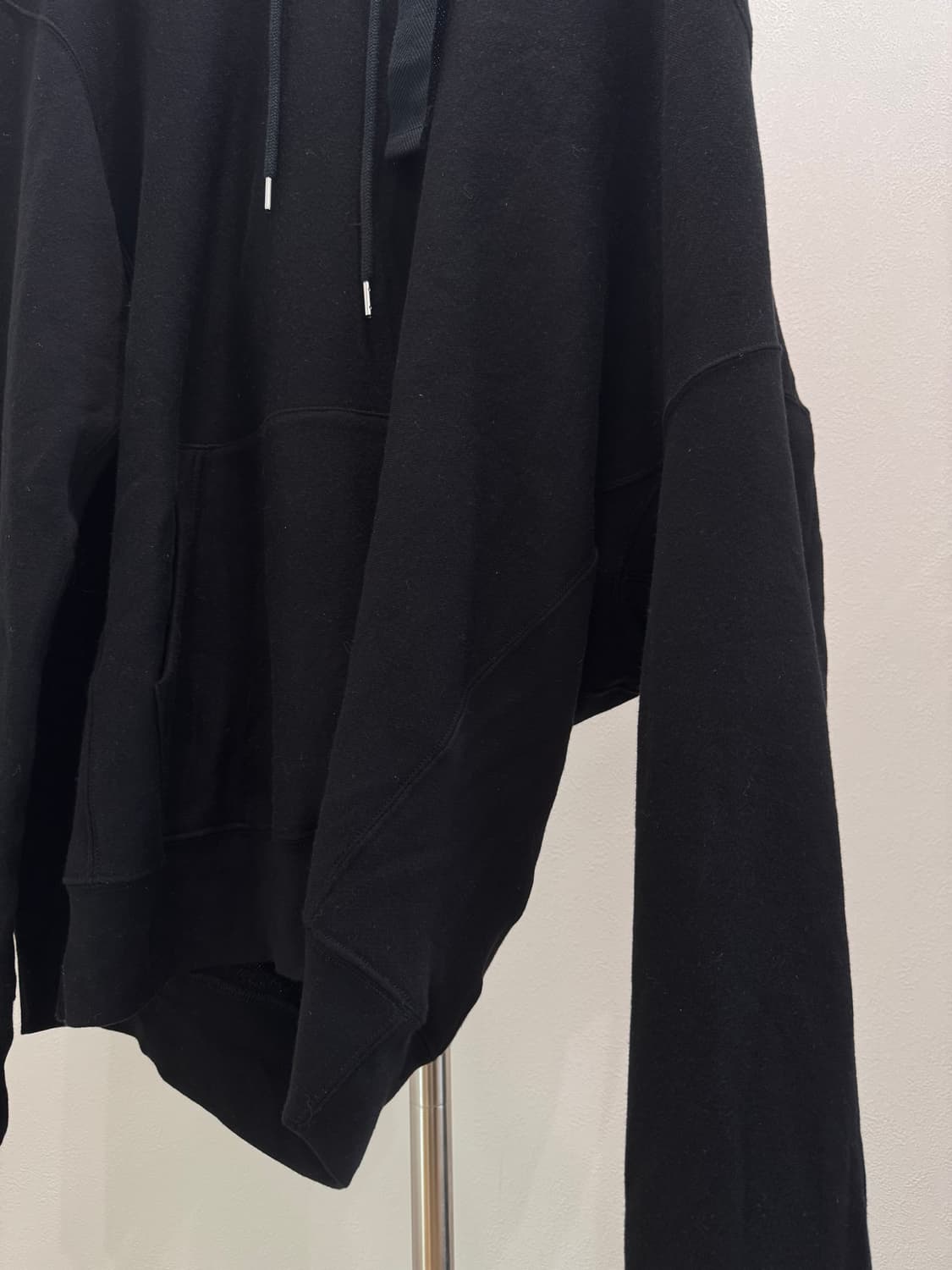 솔로이스트 23aw 드랍 숄더 후드 상품이미지7