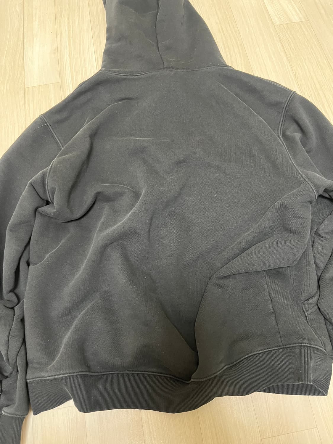 더콜디스트모먼트 desk 후드티 상품이미지3