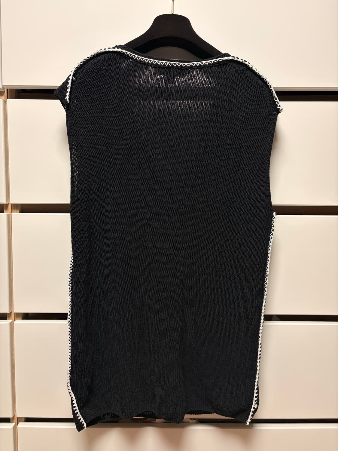 COS 블랙 브이넥 니트 베스트 상품이미지6