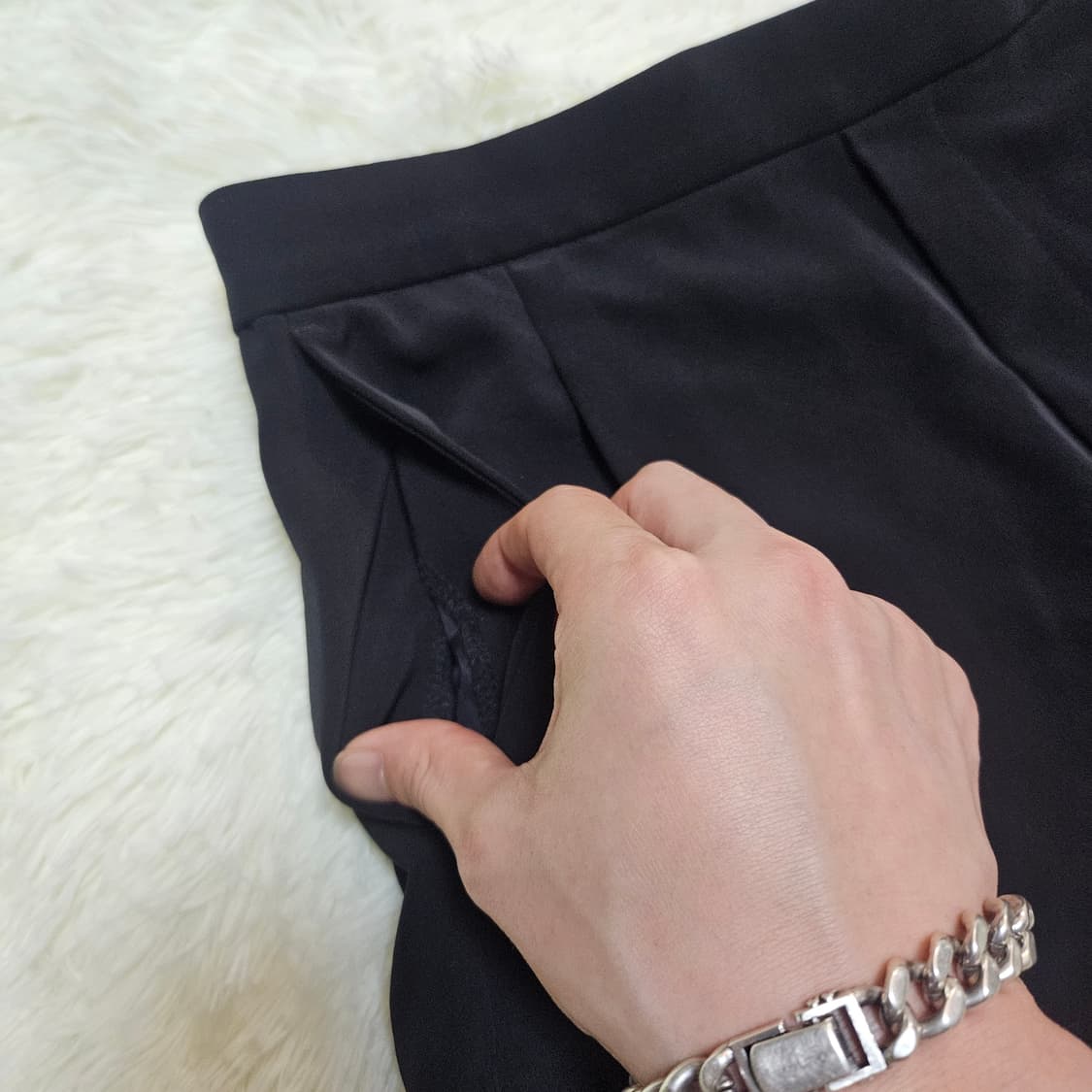 유니클로 루즈핏 숏 밴딩 슬렉스 상품이미지6