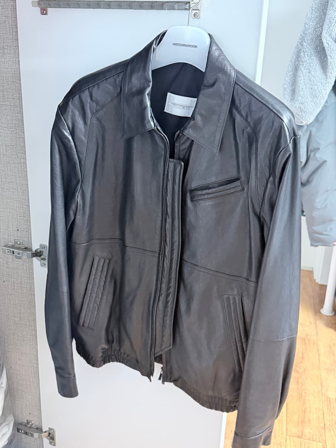 해칭룸 스티치 볼륨 레더 자켓 램스킨 블랙 3사이즈 상품이미지5