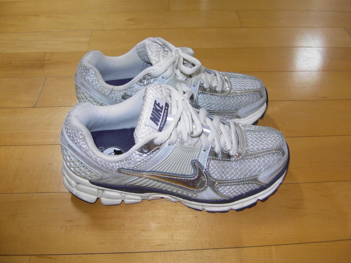 나이키 줌 보메로 5 실버 상품이미지3