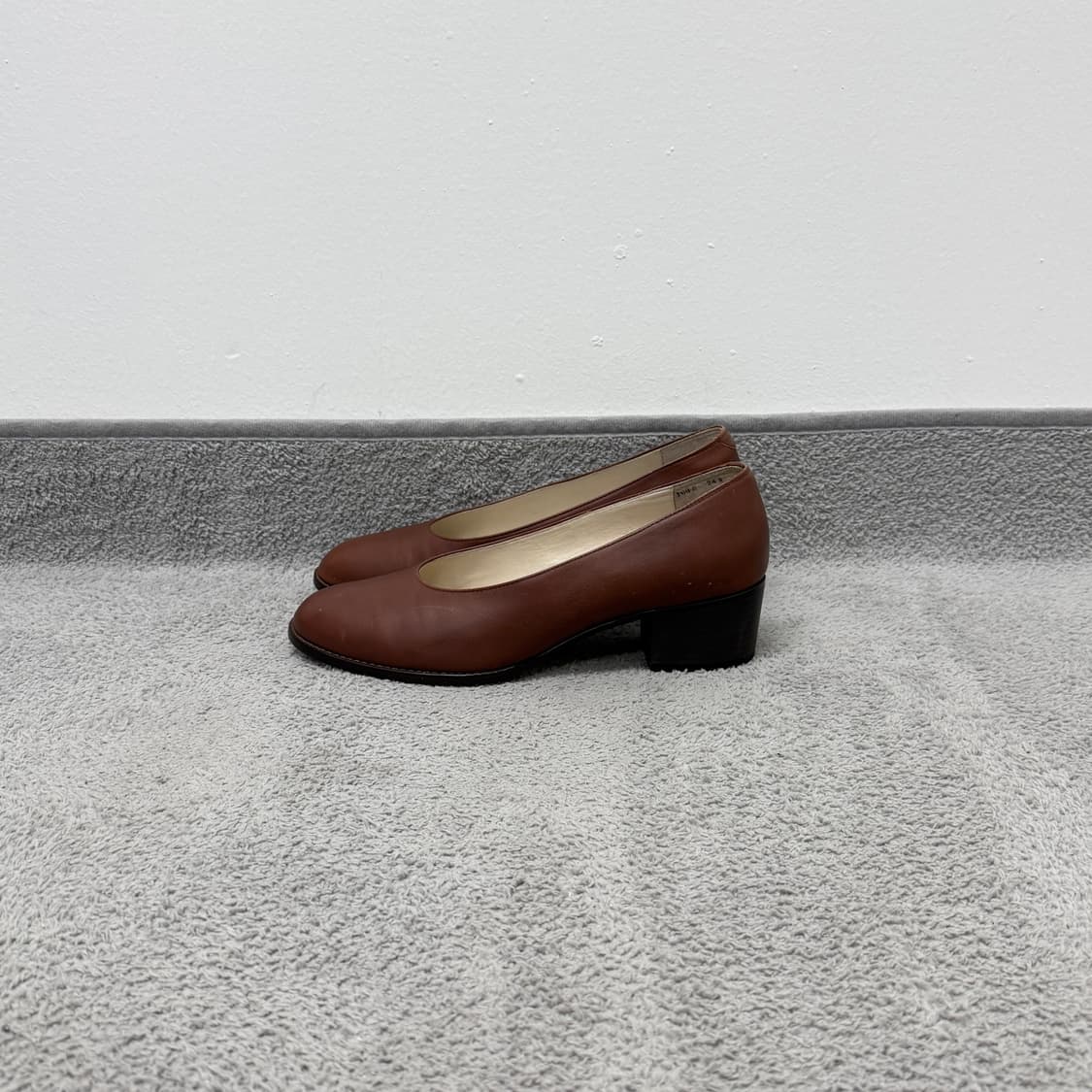 old Margaret Howell mid heel pumps 상품이미지3